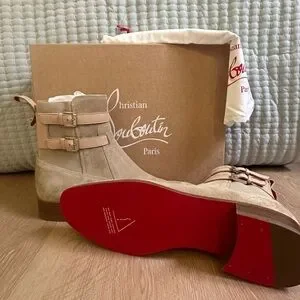 Christian Louboutin Chelsea Boot 

SAHNI HORSE FLAT Christian Louboutin Sahni Horse Flat Ankle Boots In Black  main image 3